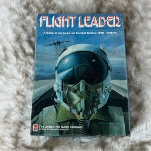 NIB Vintage Unpunched Avalon Hill Flight Leader Board Game